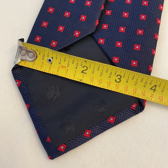 2/$25 - Brooks Brothers Stain Resistant Silk Navy and Red Geometric Tie, EUC - Picture 3 of 5